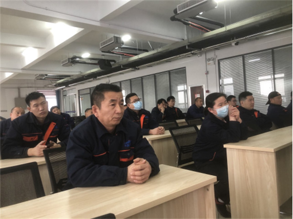 山東深藍纏繞包裝機廠家組織消防安全培訓(xùn) 山東深藍纏繞包裝機廠家組織消防安全培訓(xùn)