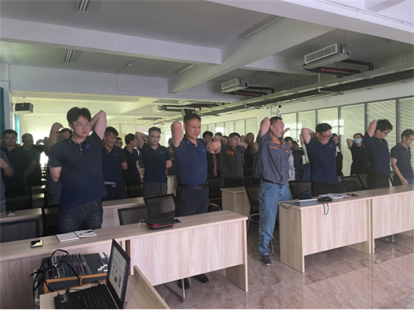 深藍(lán)機(jī)器纏繞包裝機(jī)廠家——“健康急救”專題講座順利召開