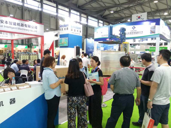 托盤纏繞包裝設(shè)備