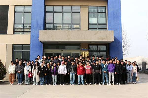 深藍(lán)機(jī)器